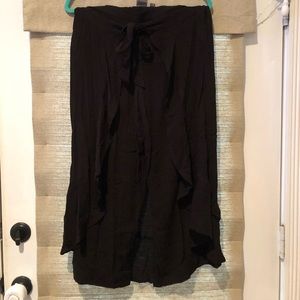 Wide leg skirted pants